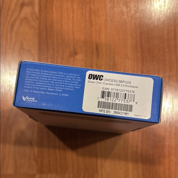 Silver Memory Card for Cameras and Photo Devices - Picture 2 of 5